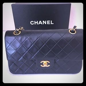 Chanel double flap shoulder bag GHW